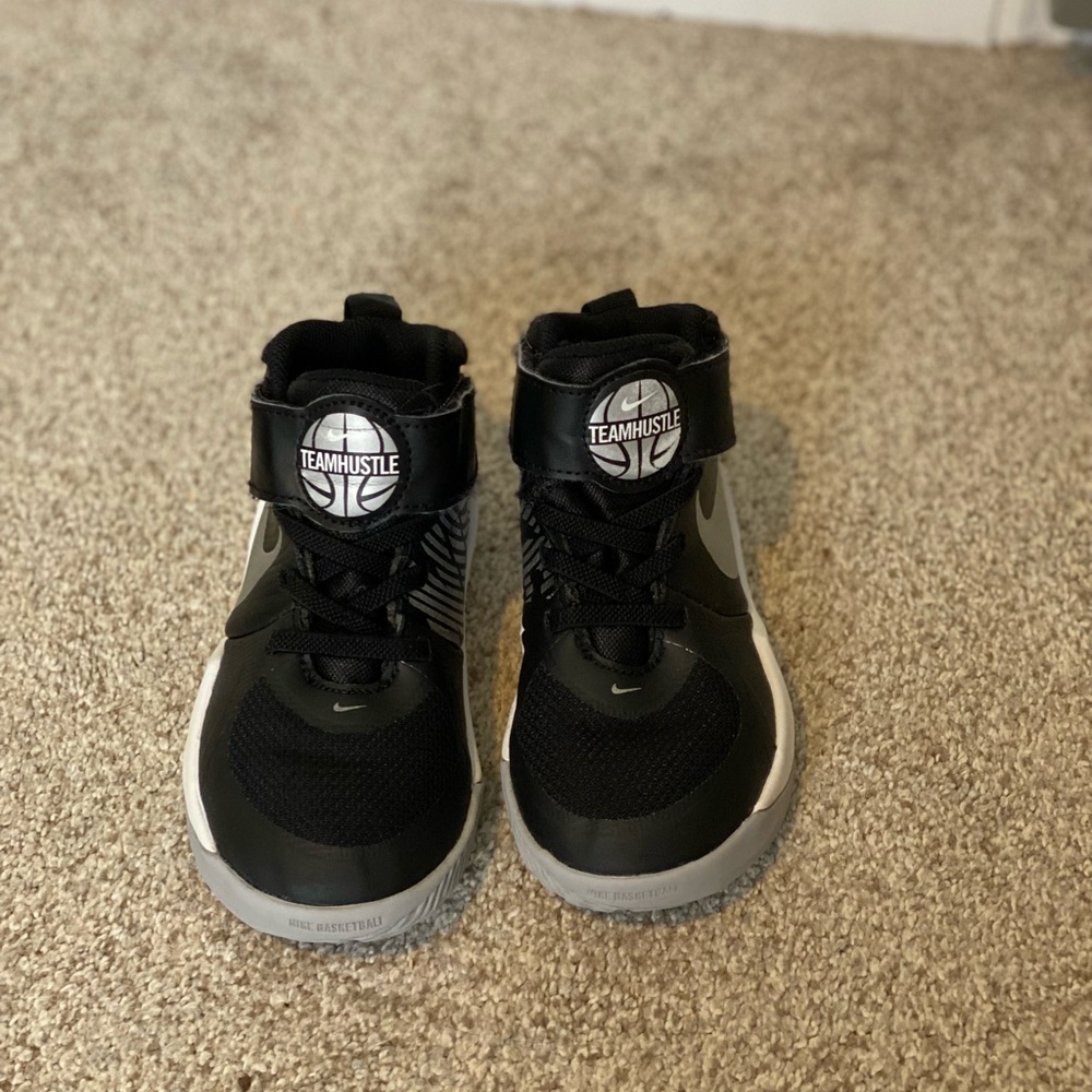 Boys Nike Team Hustle